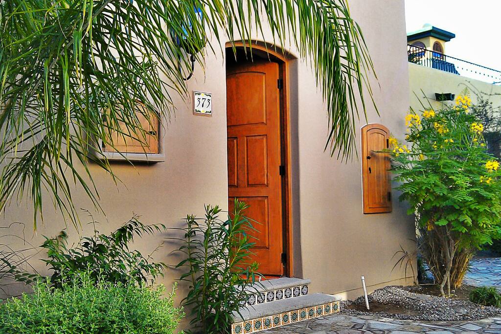 Welcome to our casa!
