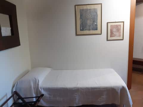 Proprietà Airbnb di successo: Two-room apartment in the woods a Città Di Castello