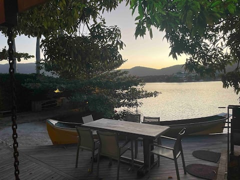 The Lagoon at your feet - home offered only by Airbnb