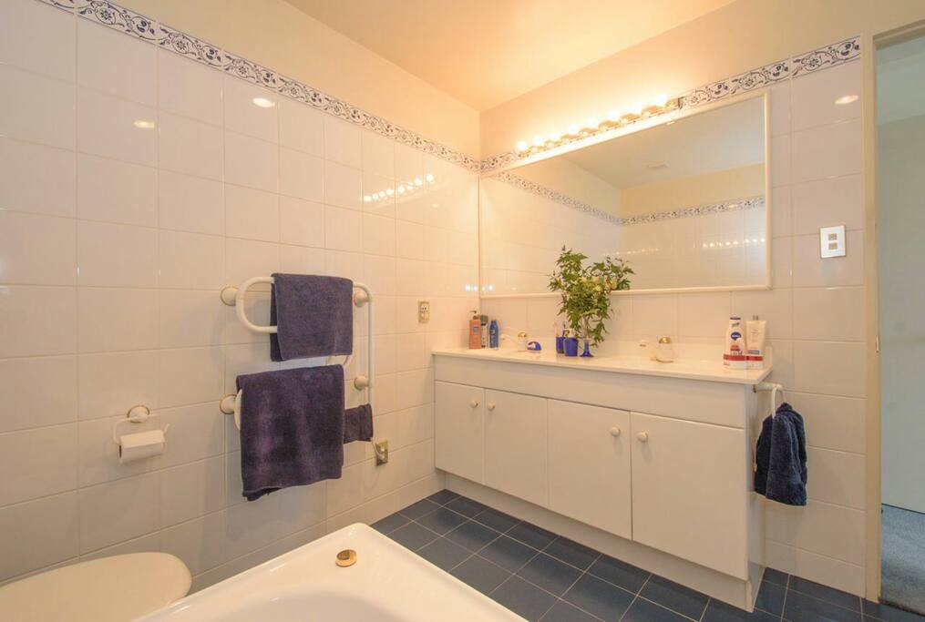 Ensuite