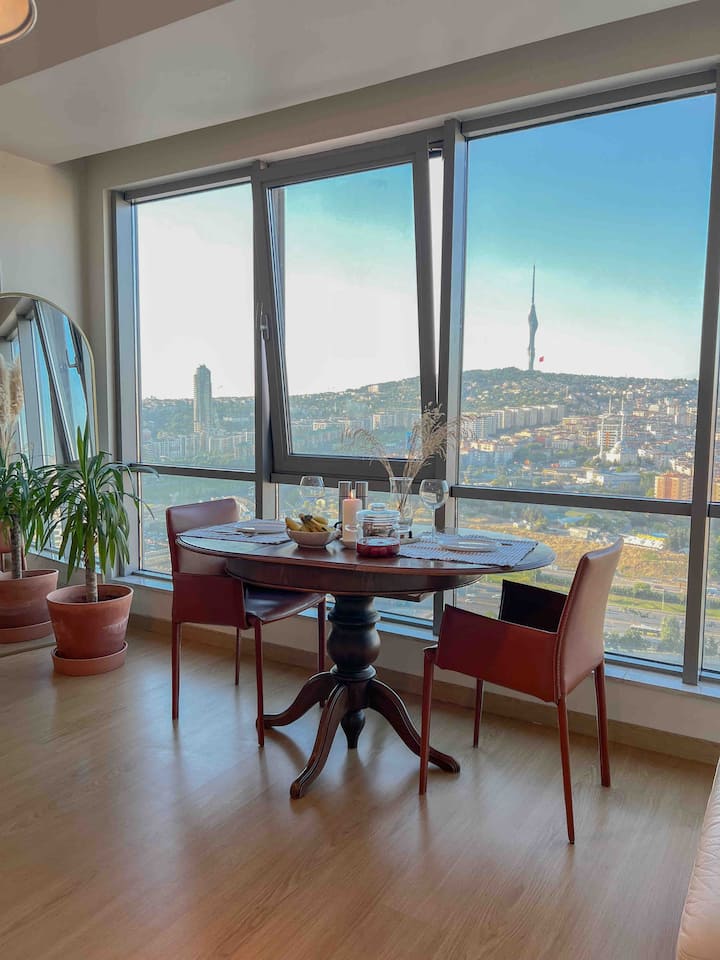 Luxurious large and central residence with spectacular views Flats