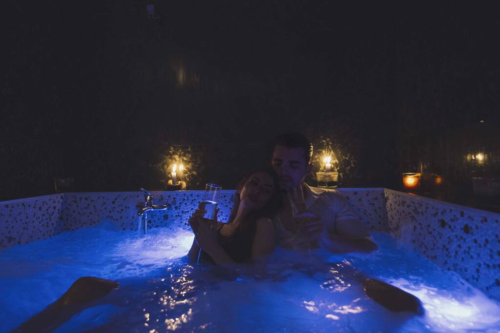 Enjoy your private Hot-Tub