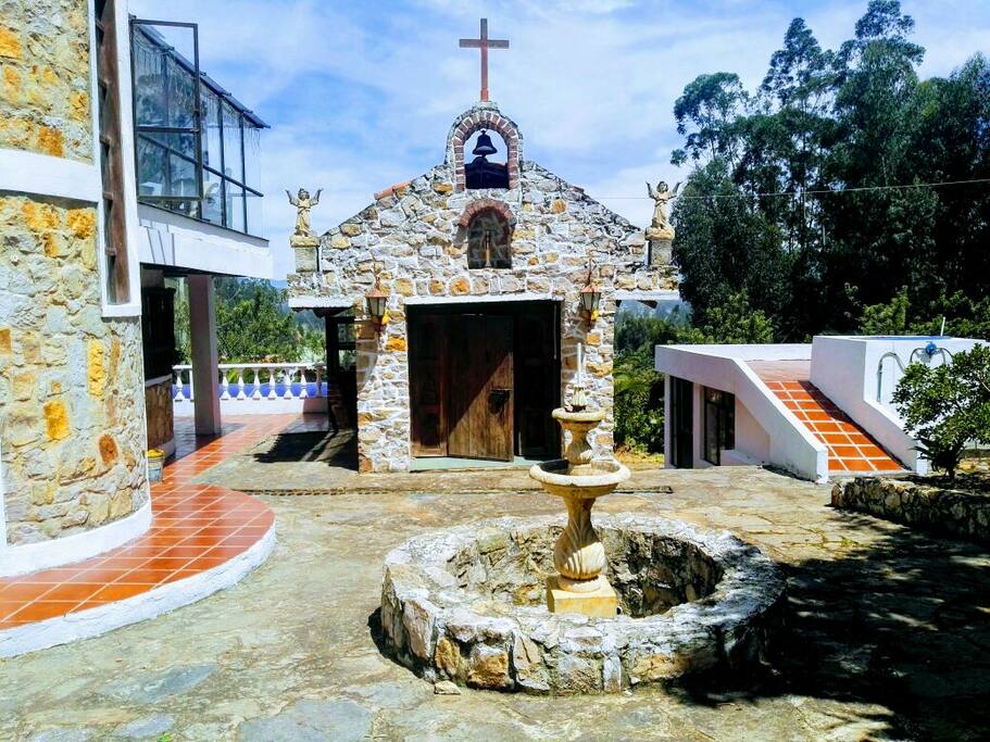 CAPILLA INTIMA