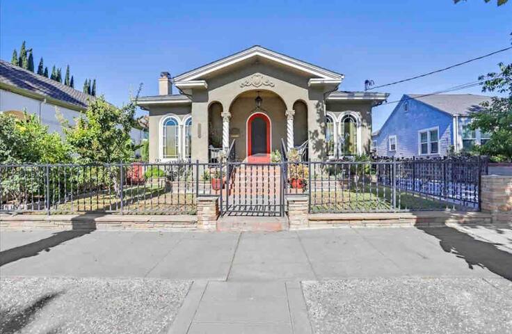 474 Grand House 7B4.5B Downtown San Jose gallery image 2