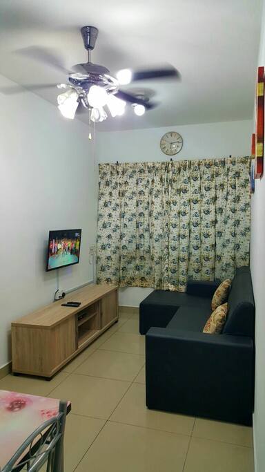 LED TV, Sofa set