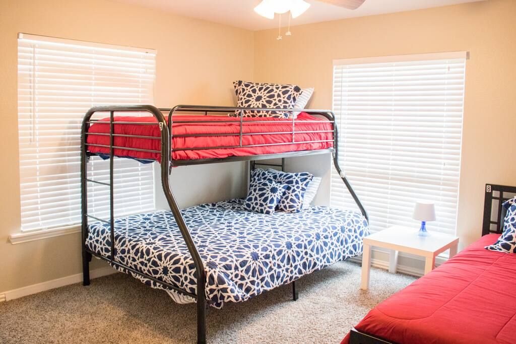 Bed 10 - Full Bed Bottom Bunk
