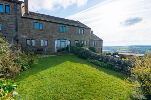 Successful Airbnb property: Midsummer Barn Holiday Cottage in Blackburn With Darwen