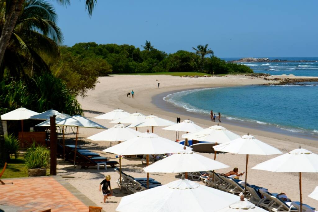 Residents Beach Club