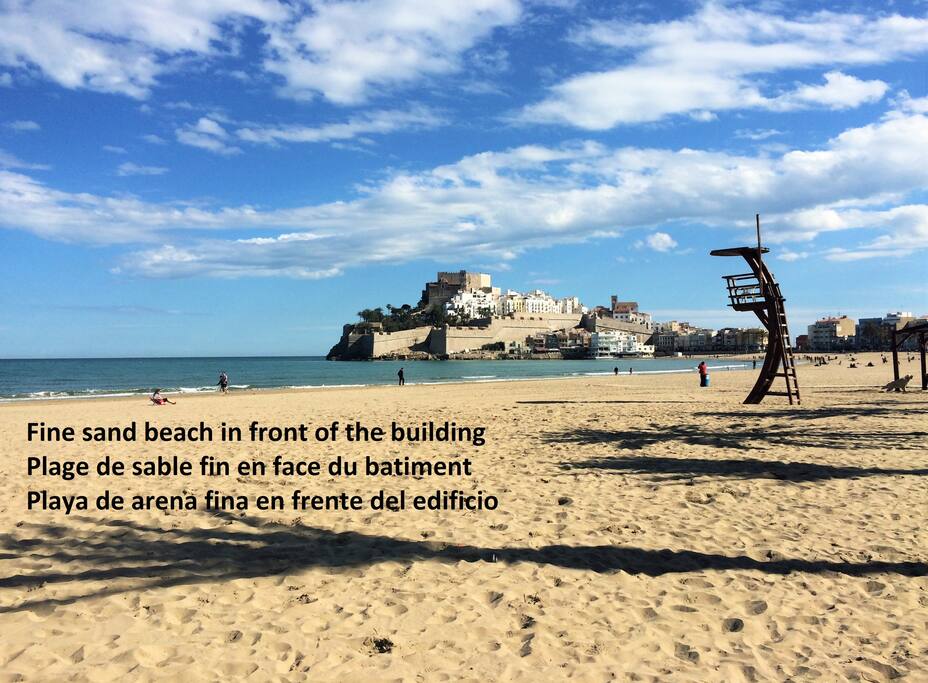 Playa nada más cruzar la calle