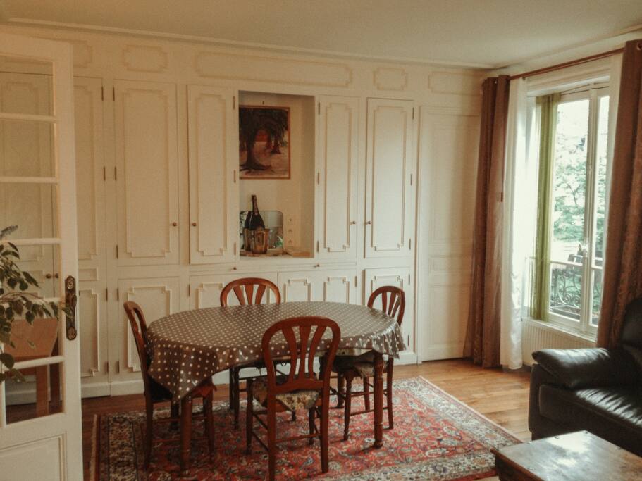 Salon