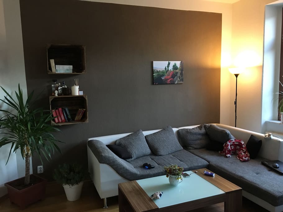 Wohnzimmer. Platz für ein Bierchen oder Gespräche