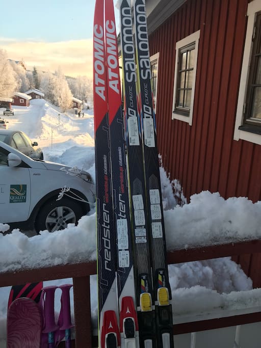 Längdåkning i närheten & ett magiskt eget fjällstugeområde