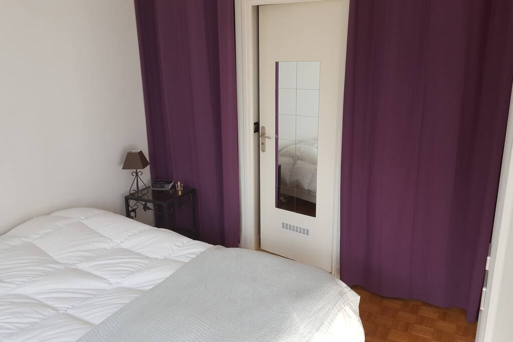 Chambre
Bedroom