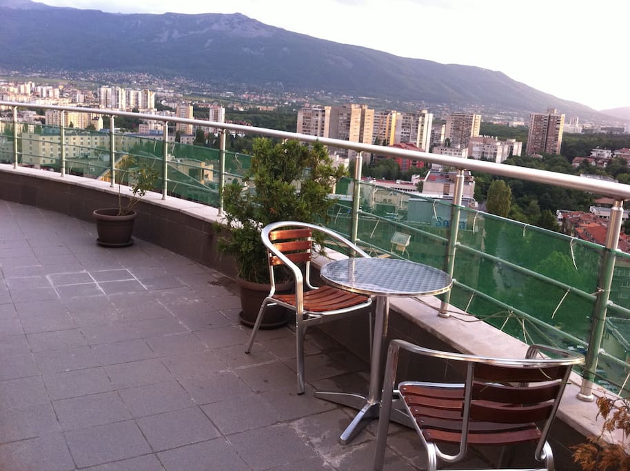 The terrace with the spectacular view.