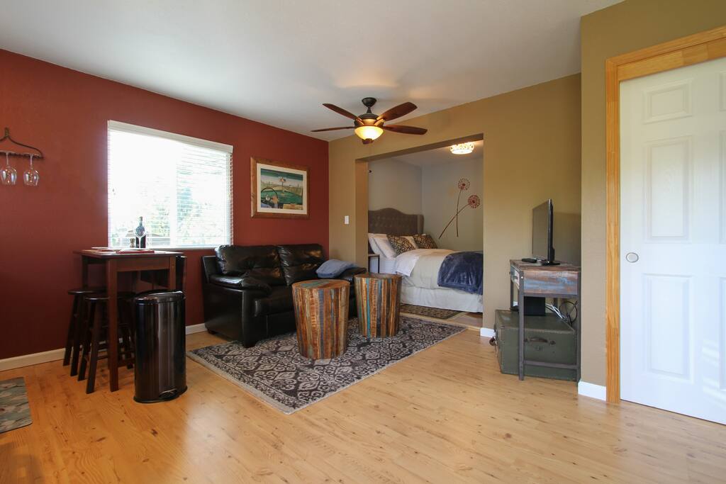 "The apartment itself had everything I needed and was so comfortable and beautifully decorated."