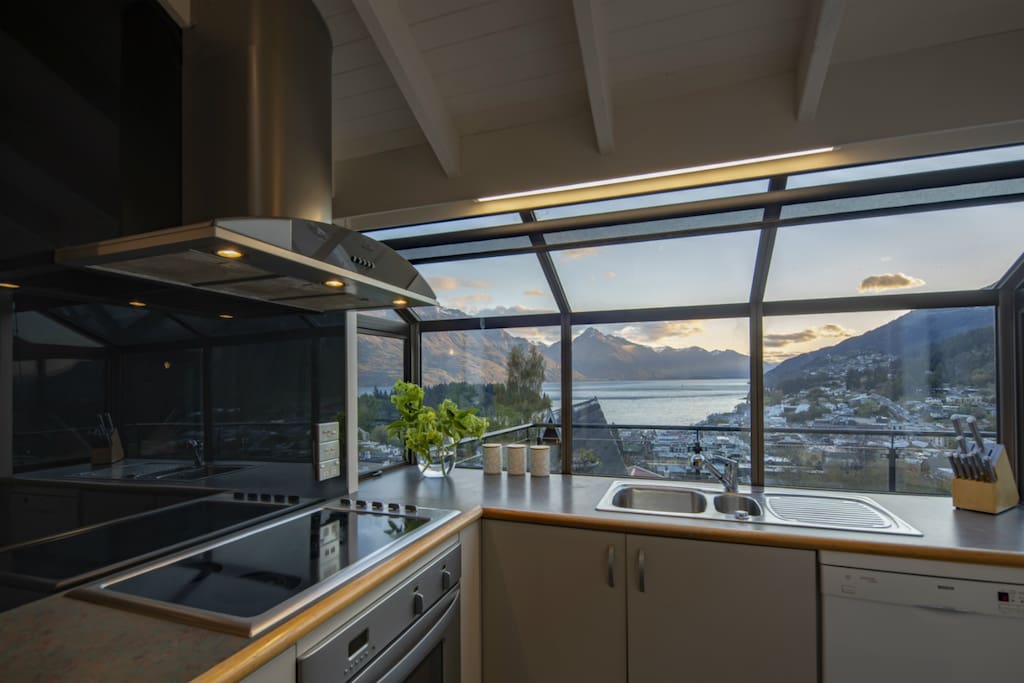 Full Kitchen
