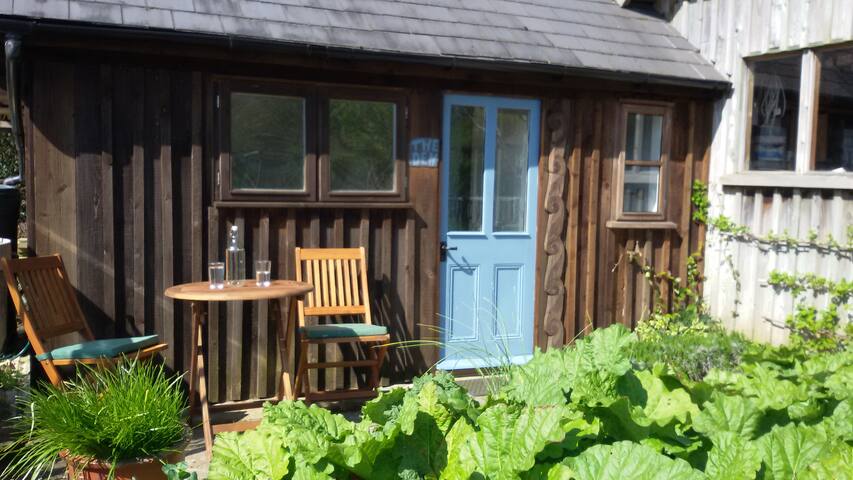 Airbnb Black Torrington Holiday Rentals Places To Stay