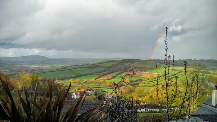 Garden Studio With Stunning Views, West Dorset. - Devon