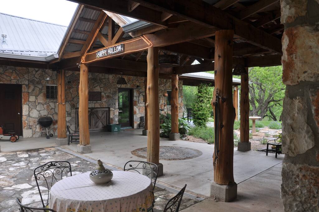 Breezeway, separating the main house from the guesthouse.