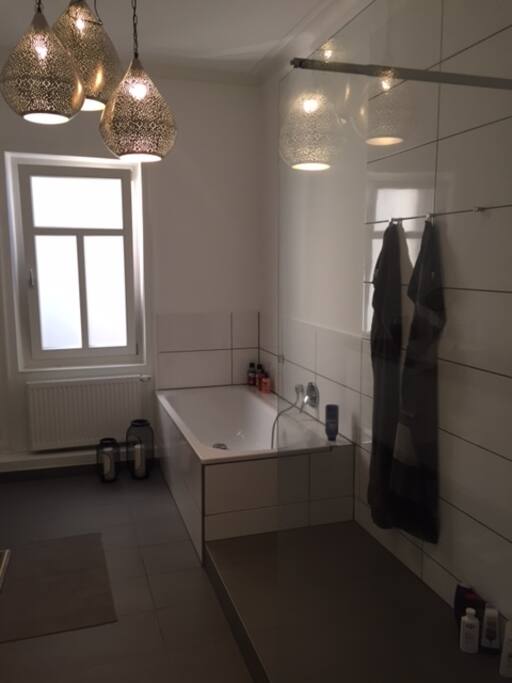 Badezimmer Wanne