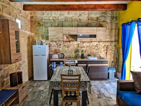 Tastefully finished La Vallette apartment