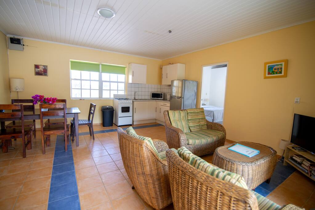 Zithoek met keuken / Living area