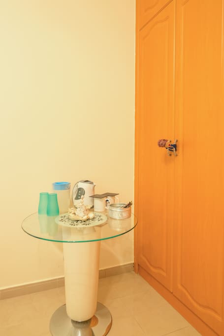 Kettle provided in room with Instant Tea & Coffee sachets. Fresh water filled everyday (in glass container). Water provided from Electronic filter system installed in-house.