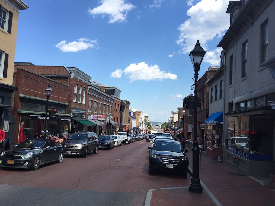 Main Street shopping is a 10 minute walk away