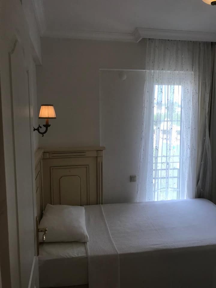 غرفة النوم 1