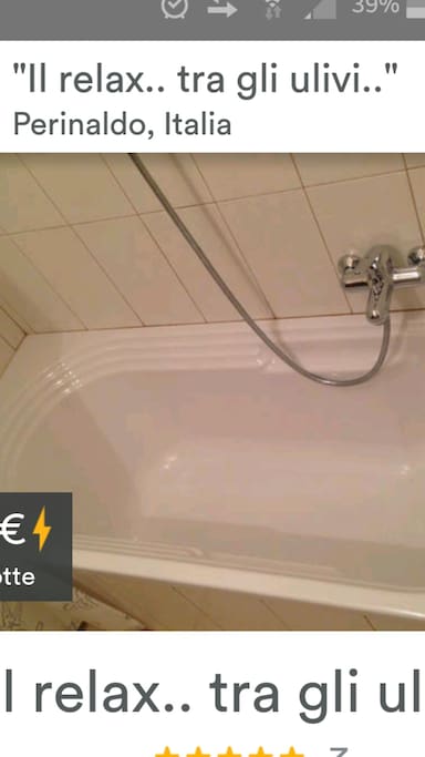 Sala da bagno con vasca