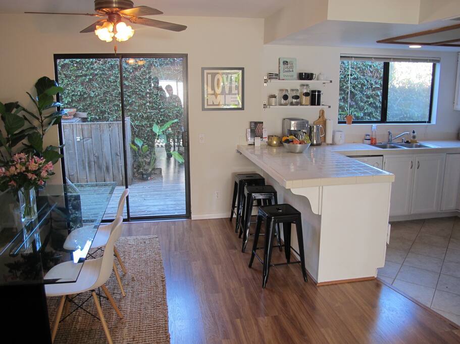kitchen/Dining