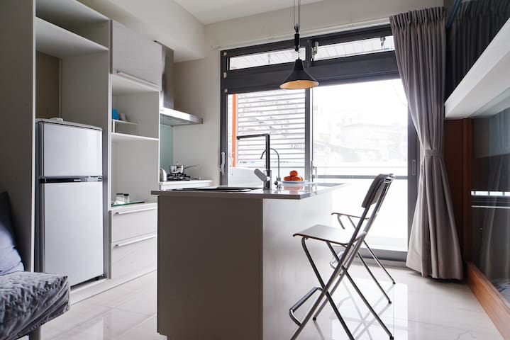 Your home in Taipei! Comfy new 2rm apt. MRT Donghu