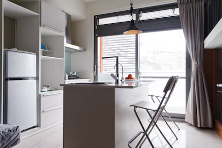 Your home in Taipei! Comfy new 2rm apt. MRT Donghu