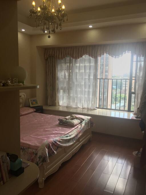 温馨浪漫哒主卧
