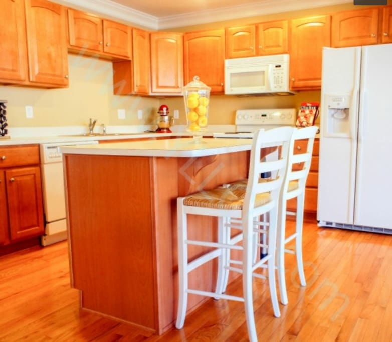 Fully Stocked Kitchen, including coffee, breakfast bars, bananas, milk, joice