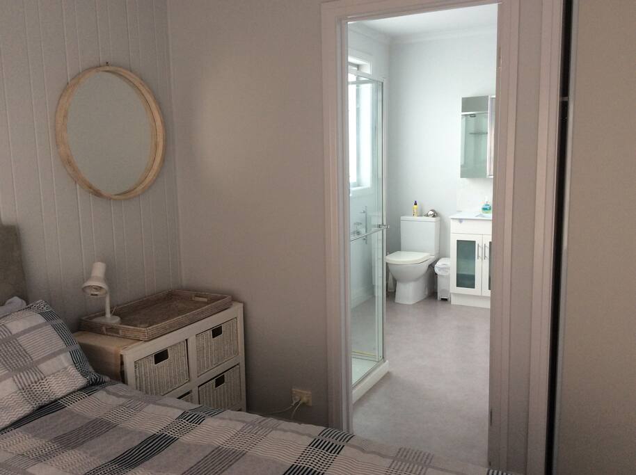 Ensuite