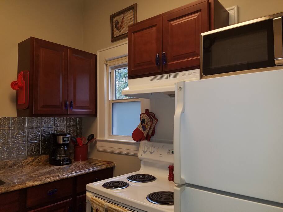 Full Kitchen