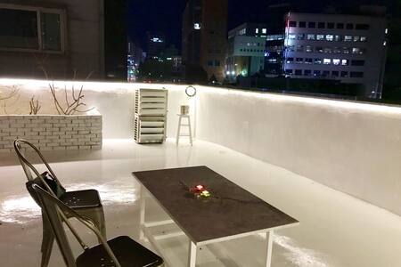 [Azit2] Rooftop house Mapo Hongdae/Sinchon/Itaewon