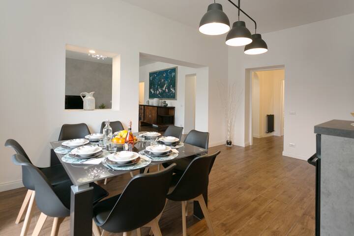 The Colosseum Mansion gallery image 5