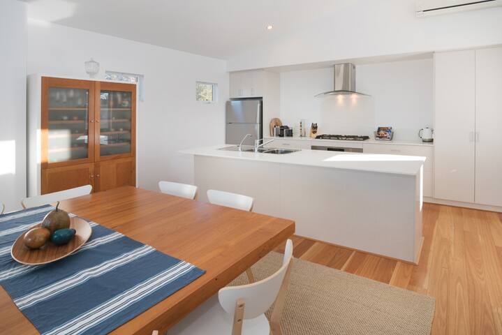 Casa Azzura – Ocean Views, short walk to the Beach gallery image 3