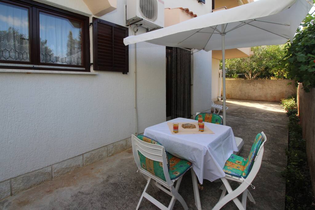 Terrace with sitting space