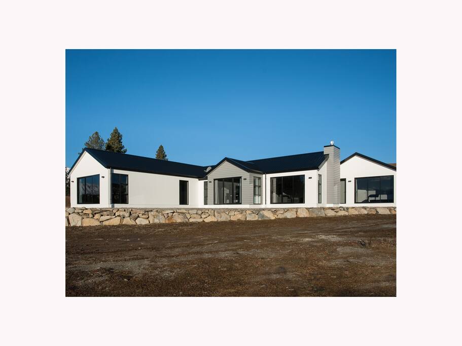 B&B Exterior