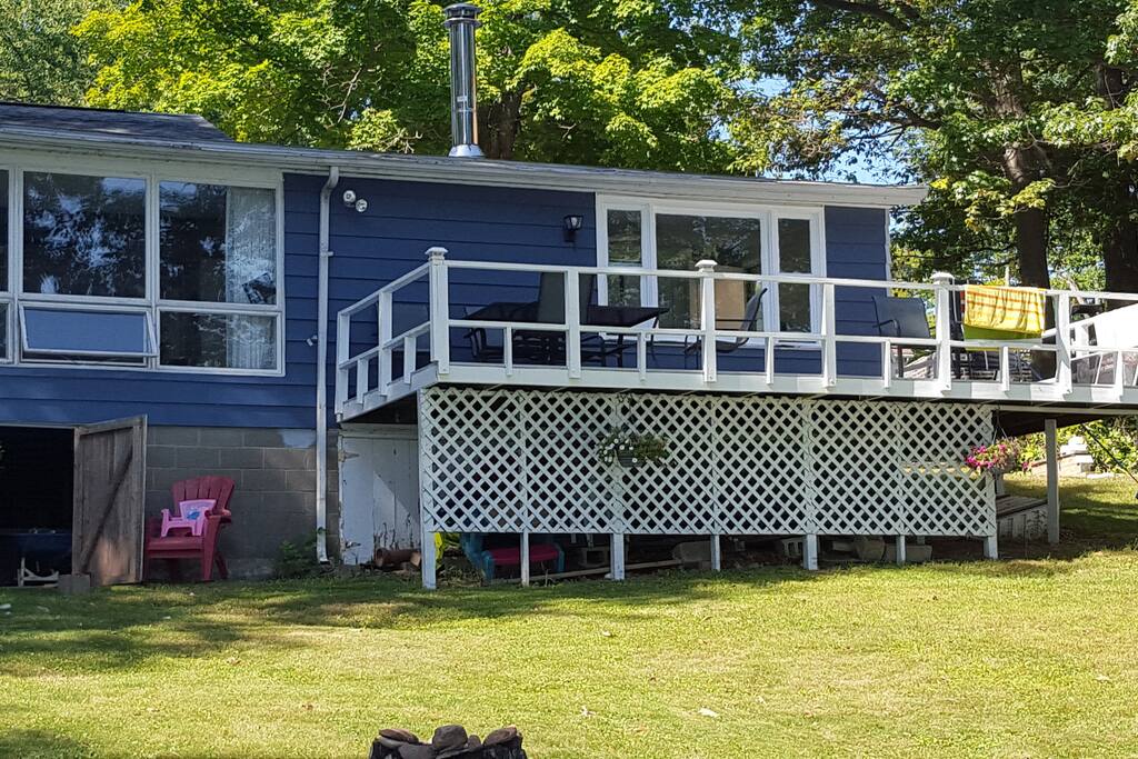 Large deck and outdoor dining area