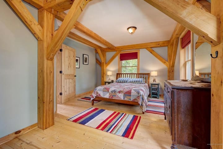 Queen Bed