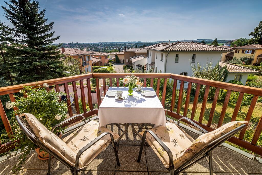 Toscanablick vom Balkon