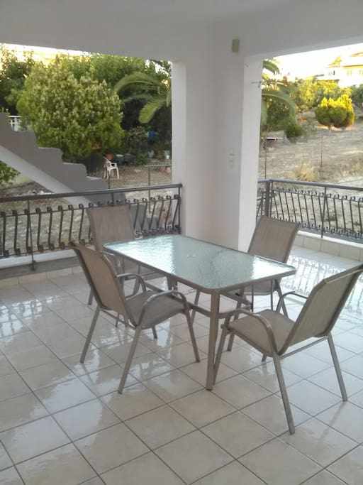VERY BIG BACK BALCONY