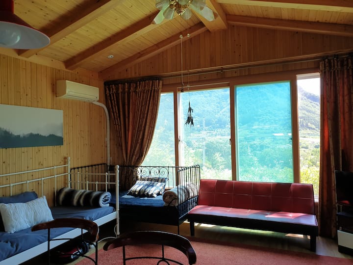 Dnevni boravak klima-uređaj, 2 kreveta za jednu osobu, 1 kauč na razvlačenje