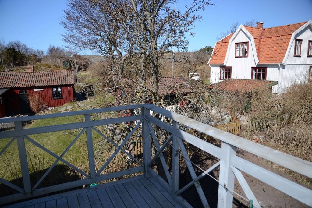 Utsikt från balkongen i sydväst riktning