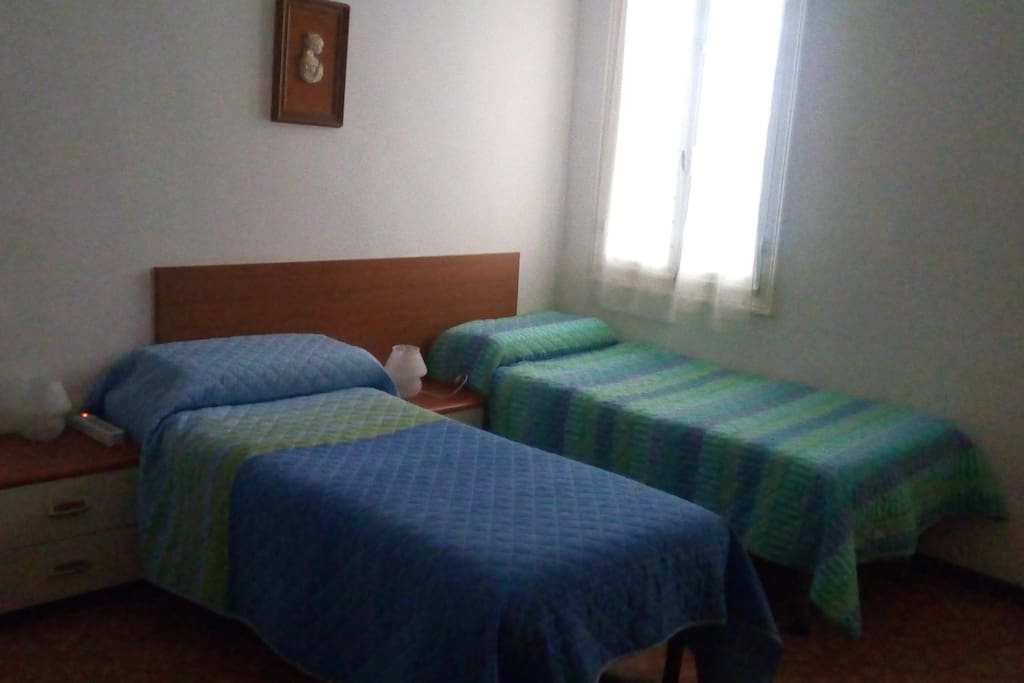 camera doppia con due letti singoli