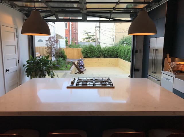 Bold and Beautiful Brooklyn Brownstone